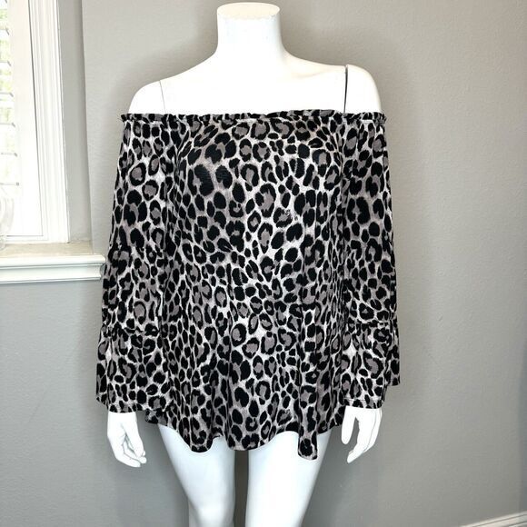Dear Scarlett Leopard Off Shoulder Bell Sleeve Peasant Top Lightweight Stretch L - Picture 1 of 9